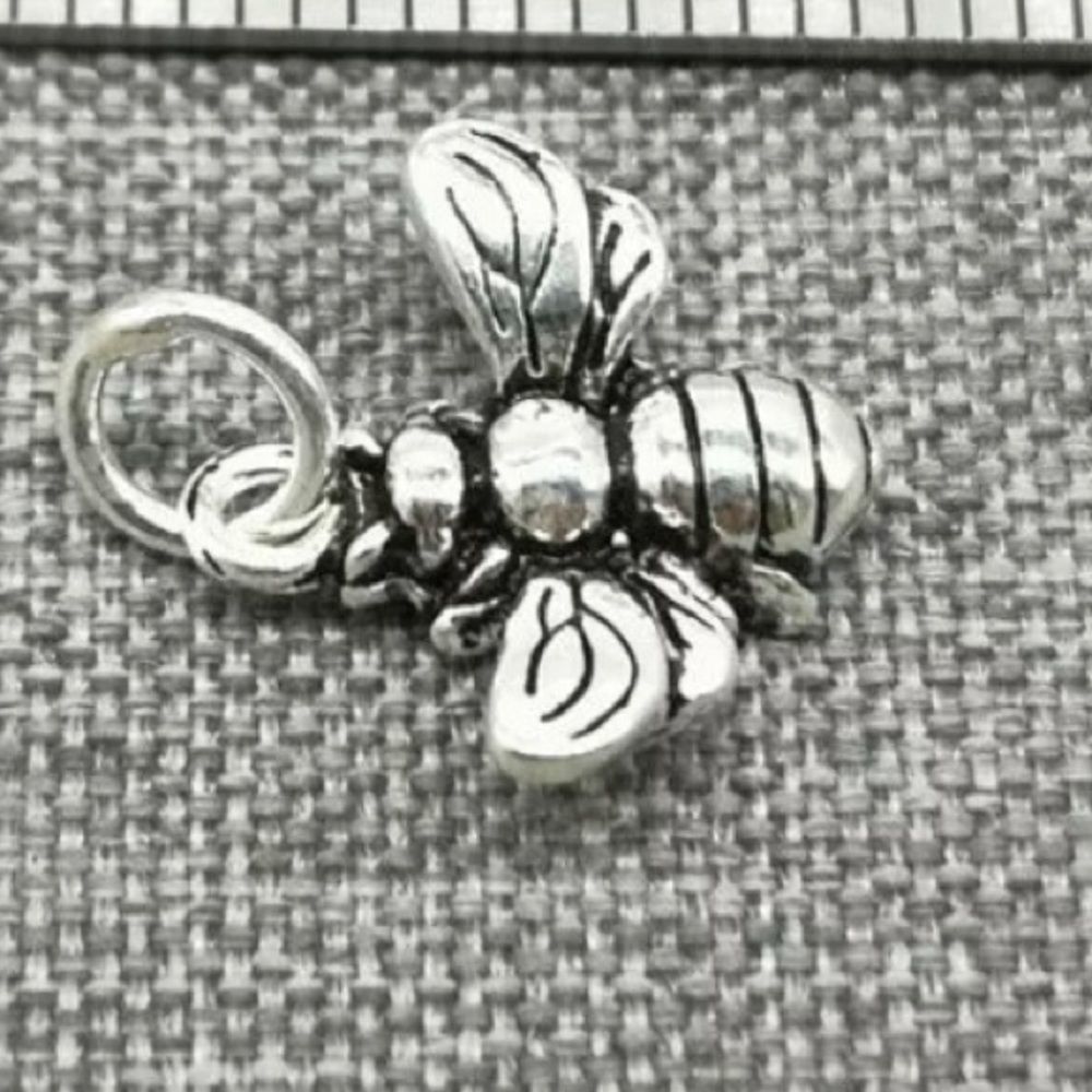 925 sterling silver bumblebee charm
